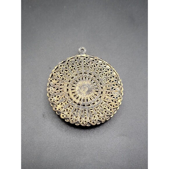 Vintage Porcelain courting couple Big statement circle pendant - Picture 9 of 9